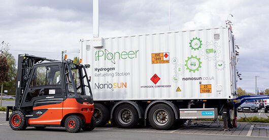 Mobile Wasserstofftankstelle von Westfalen, entwickelt in Kooperation mit NanoSun.
