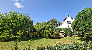 Haus im Grünen mit viel Natur