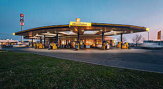 Foto 3: Die Westfalen-Tankstelle am Spenrather Weg 1.