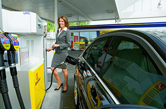 Autogas bleibt günstig – dies macht die Alternativenergie attraktiv. Die Zulassungen autogasbetriebener Pkw sind 2017 deutlich gestiegen. (Foto: Westfalen AG)
