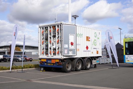 Die mobile Wasserstoff-Tankstelle der Westfalen Gruppe: Der Container kann nicht nur kurzfristig und flexibel aufgestellt werden, er ist zudem robust, einfach und kostengünstig.
