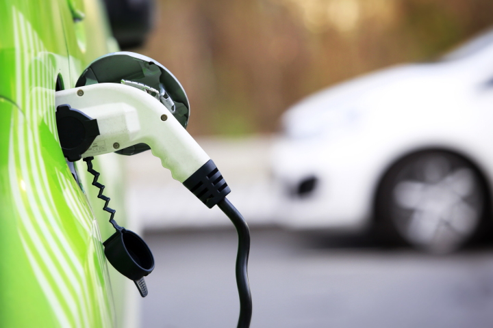 Umstieg auf Elektromobilität lohnt sich für Unternehmen und Stadtverwaltungen